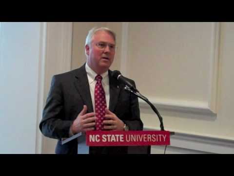 NC State Chancellor Randy Woodson visits the NC Re...