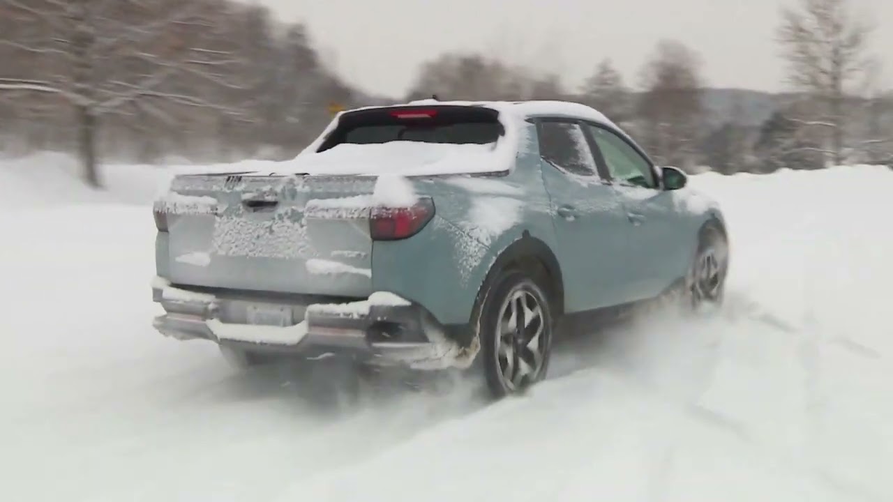 2022 Hyundai Santa Cruz Vs Ford Maverick| Winter Comparison | Driving.Ca
