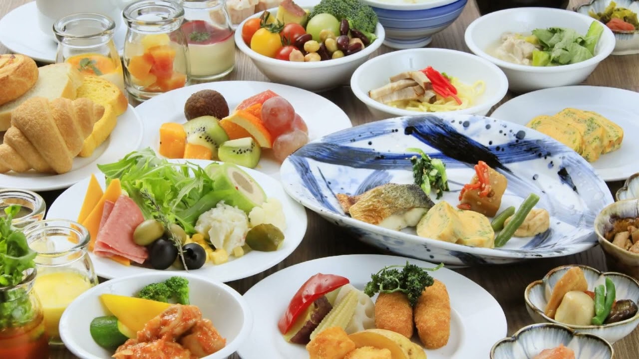 Quintessa Hotel Fukuoka Tenjin Comic & Books, Japan | Travel With Suruchi