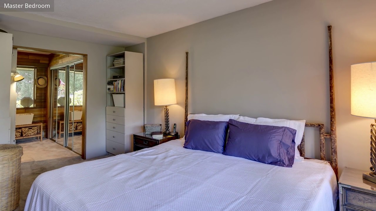 150 Seaview Pl, Lions Bay BC V0N, Canada