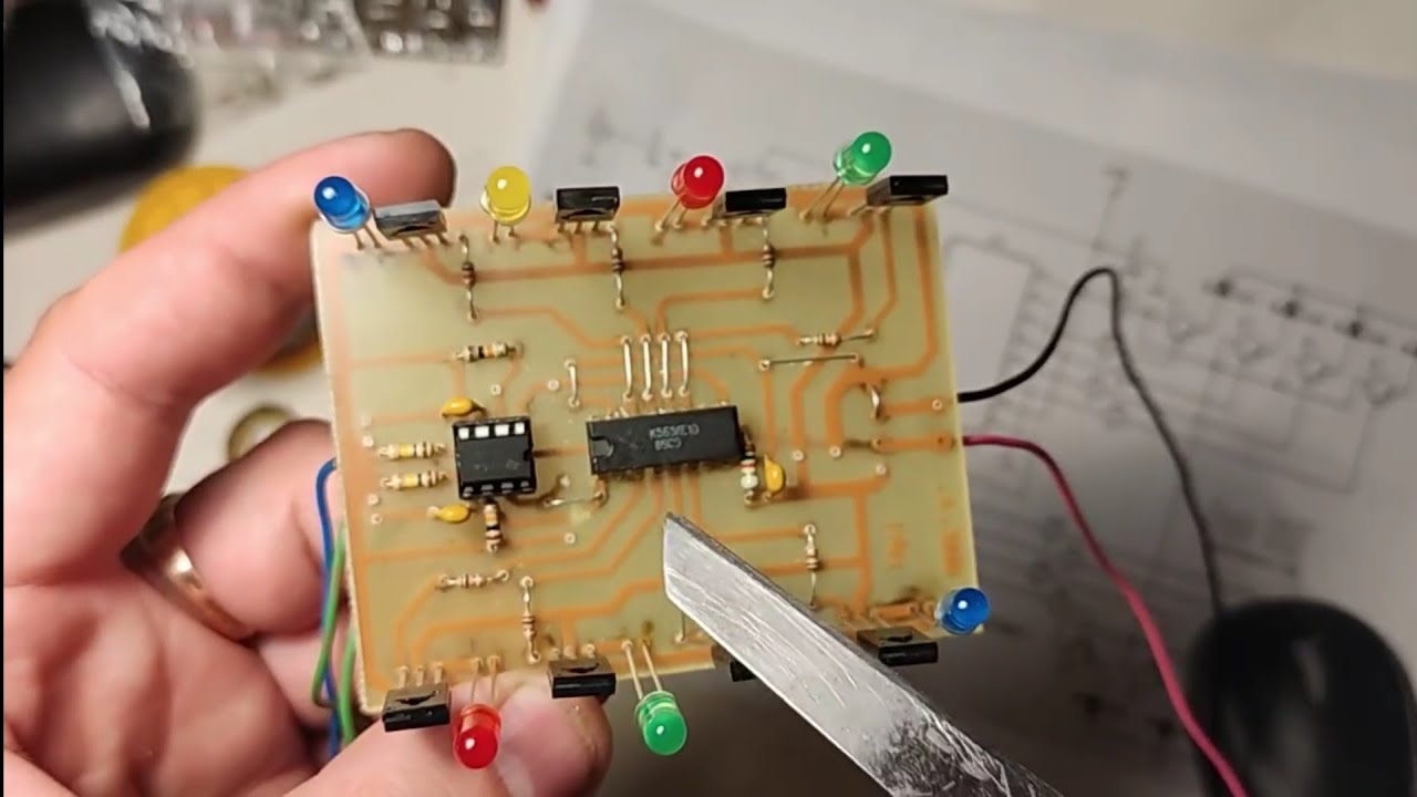 3 часть. Цветомузыка- мигалка для начинающих. - YouTube