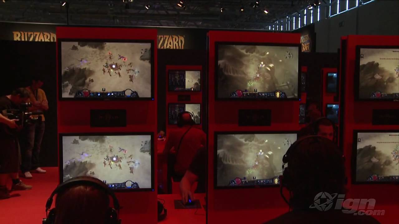 Diablo III Gameplay - Wide Shot (Off Screen)