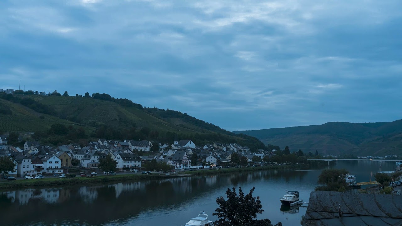 [Nature Timelapse 30 sec] Evening mood on the Moselle loop near Zell [4K]
