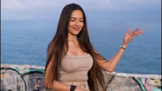 Download lagu Xenia Dia & Nihil Young - Neon Ghost Original Mix