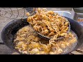 Popular fried crab fried crab claw with garlic      taiwanese street food