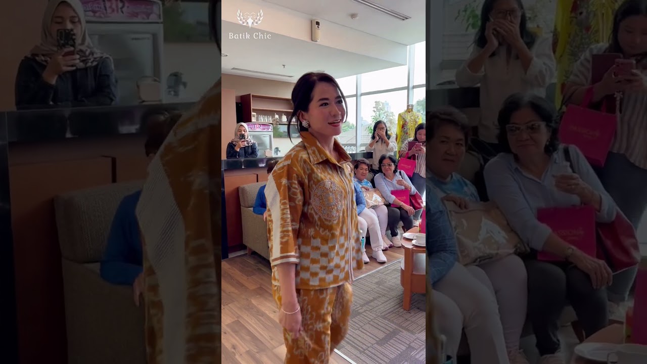 Batik Chic Trunk Show at Bank Mega Cikini