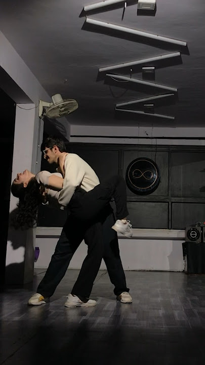 Snowman Dance | saksheeeshh #shorts #dance #trending