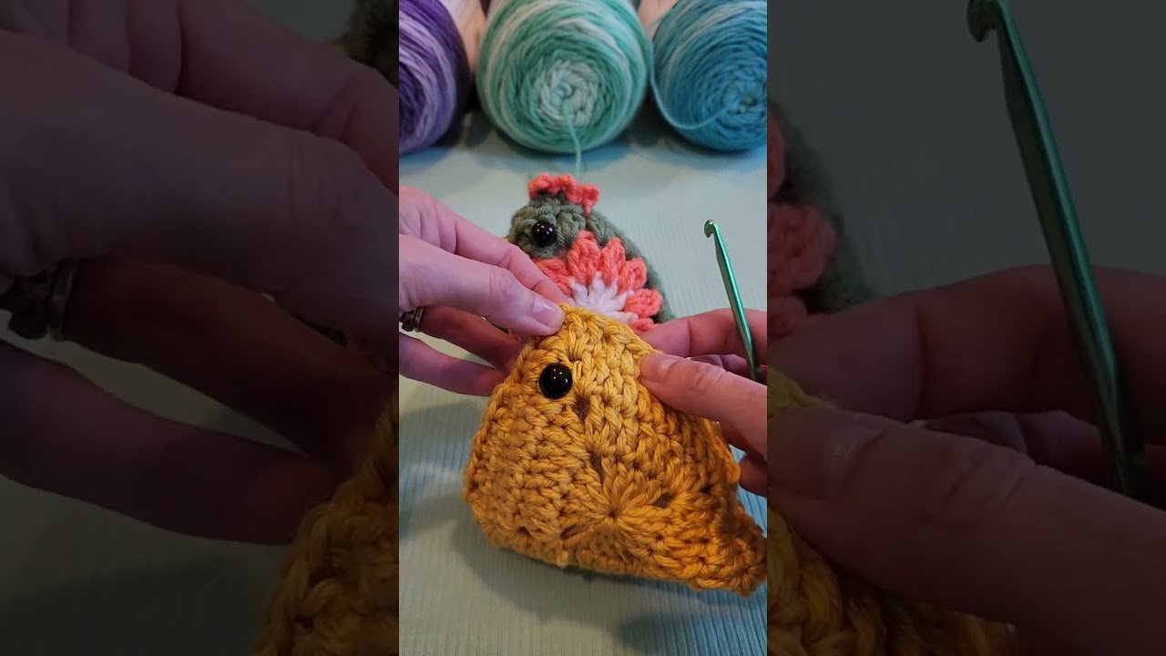 How to make a granny square chicken