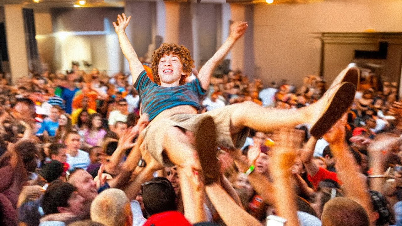 I THREW THE BIGGEST MANSION PARTY!