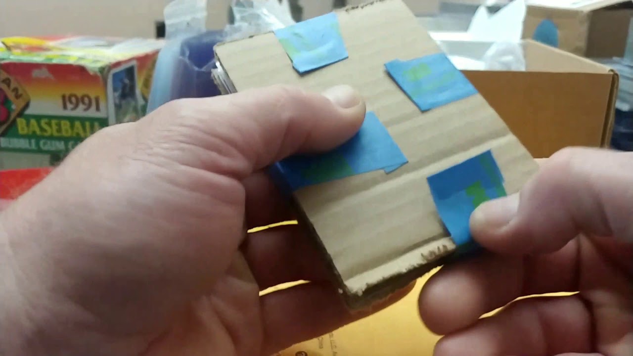 How to properly mail a baseball card in a bubble mailer! Simple and