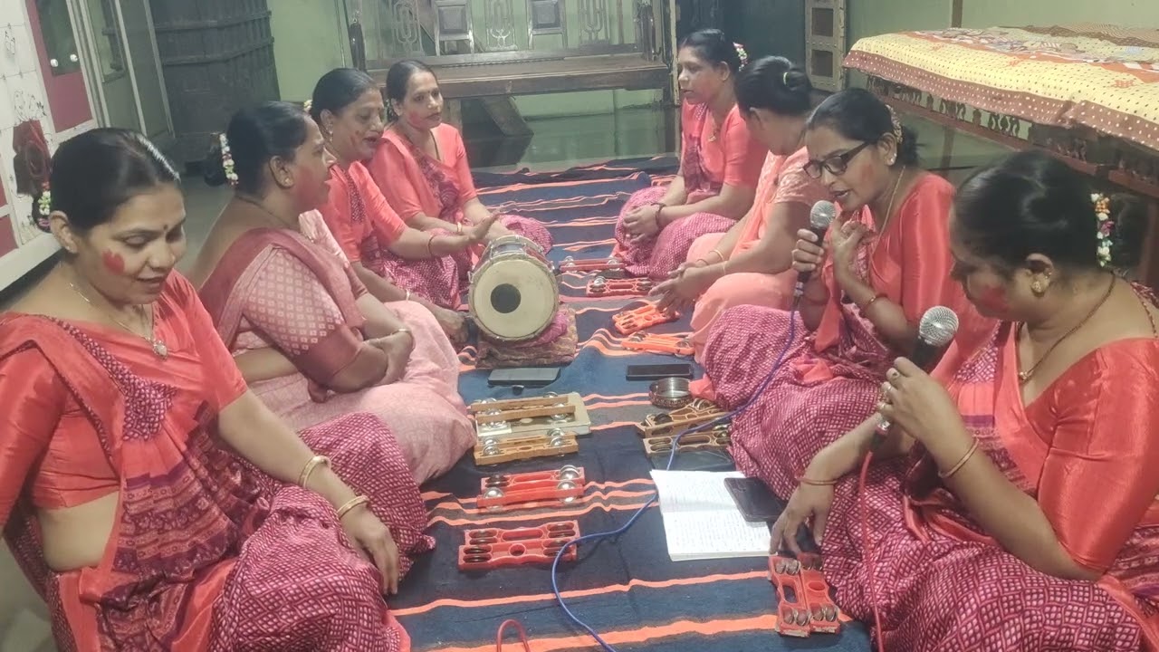 🌹 સરસ થાળ છે 🌹🌹હરખે મારું હૈયુ ઘણું આજ.. 🌹લખેલુ છે )#satsang bhajan @geeta_patel930 