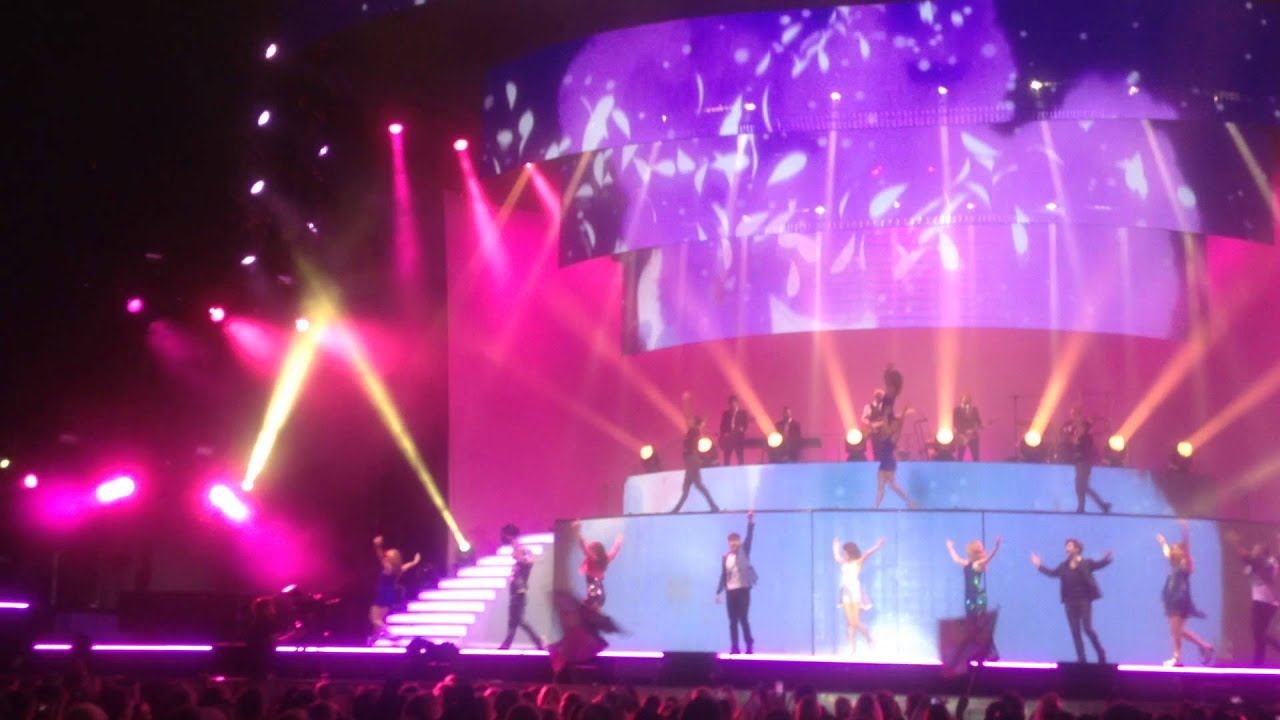 Violetta Live Crecimos Juntos version 2