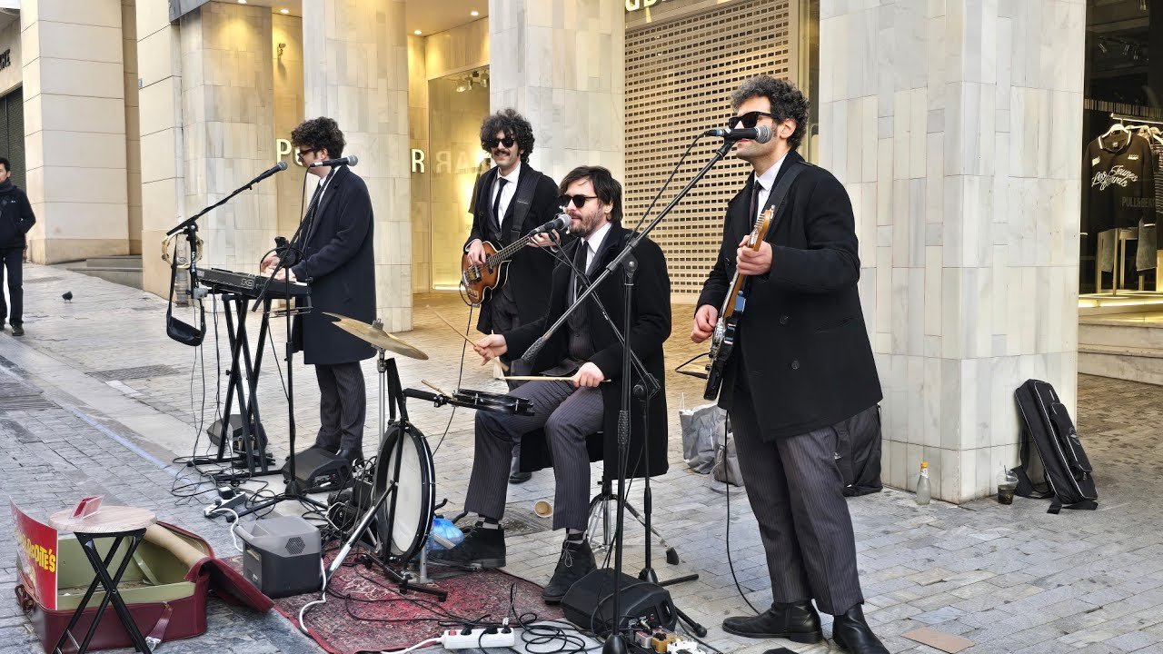 Пешеходная экскурсия по Афинам — Тихая, волшебная воскресная атмосфера [Почувствуйте поистине вол...