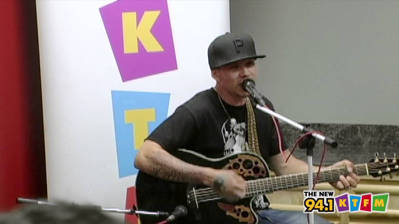 Chris Rene Performance At Border Media Studios