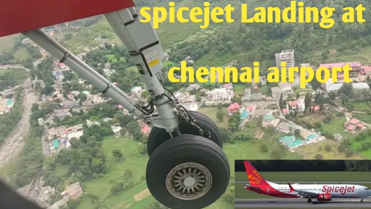 Spicejet Landing at Chennai Airport, aerial view from Marina Beach