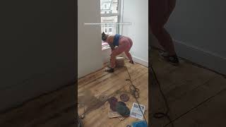 A quick run through of the back breaking long weekend of sanding the bedrooms!