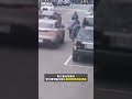 彰化行人「剩車道能走」遭保時捷擦撞！駕駛竟直接開走#shorts