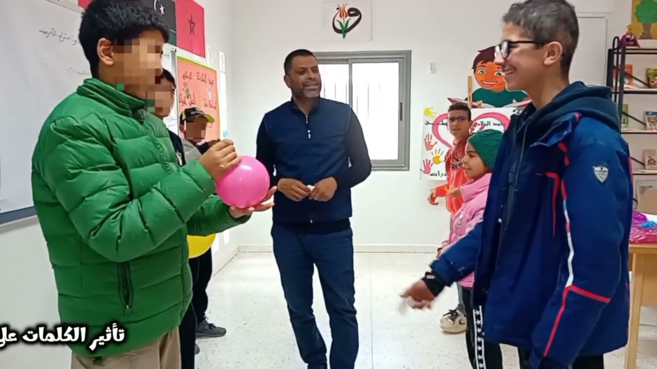 نادي الكلمة الجميلة : نشاط تربوي تحسيسي حول آداب الحديث واحترام الآخرين تحت شعار :