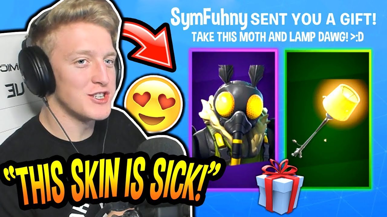 Tfue LOVES His NEW *GIFTED* MOTHMANDO SKIN & LAMP PICKAXE! (FUNNY) Fortnite SAVAGE Moments