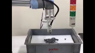 Bin Picking M4 Screws Using AI + UR5 Cobot | AccuPick