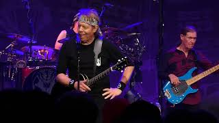 GEORGE THOROGOOD  :  "I Drink Alone"  - Pacific Amphitheatre  /  Costa Mesa, CA  (July 28, 2023)