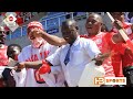 Utapenda Vituko Vya Mashabiki Atinga Nguo Za Shule Ya Msingi Jukwaani Utapenda Vituko Vya Mashabiki Atinga Nguo Za Shule Ya Msingi Jukwaani