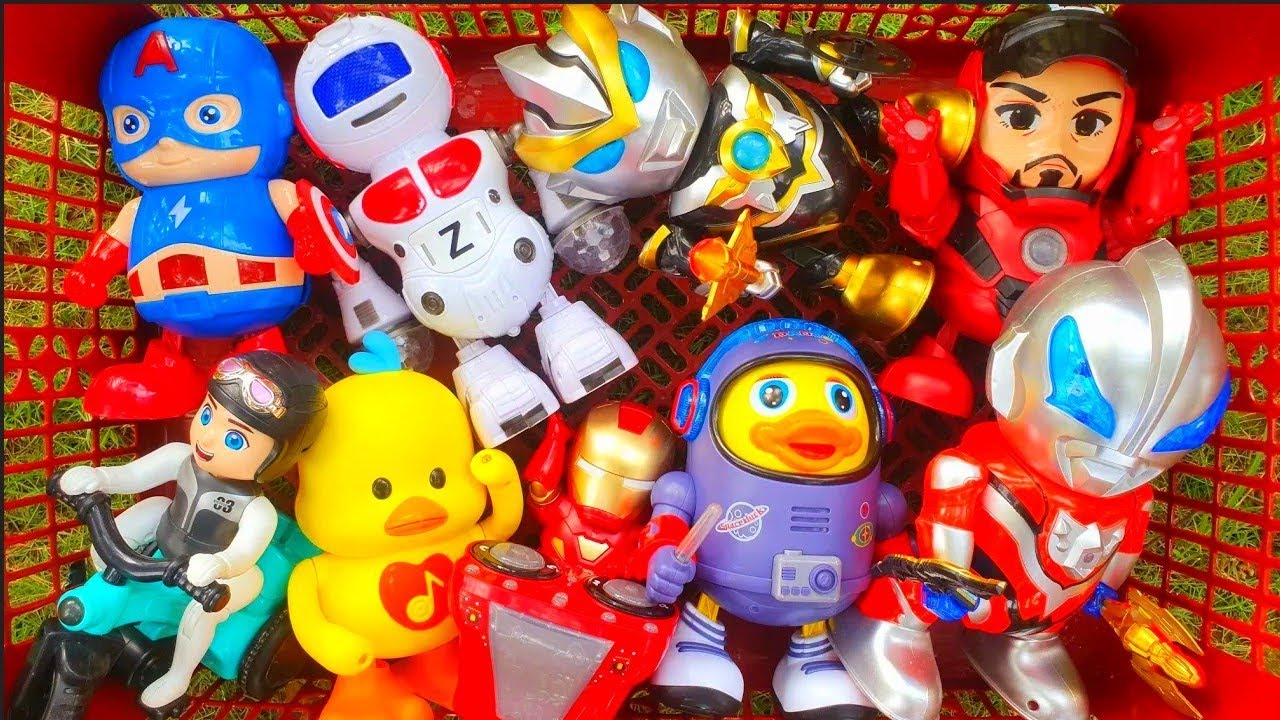 Mencari Robot Goyang Iron Man,Bebek Musik,Ultraman Ginga,Captain America,Sepeda Dance,Zeus