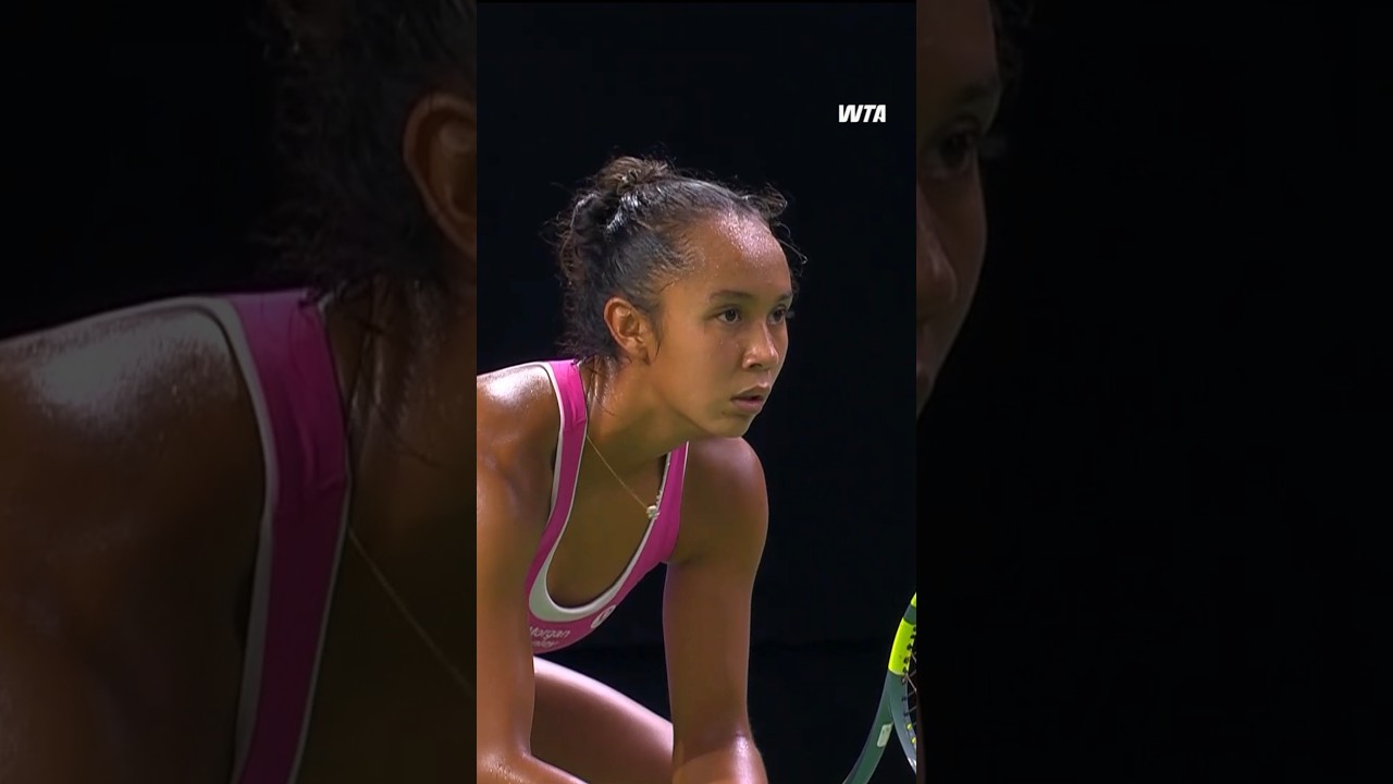 Through in two ✌️Leylah Fernandez gets the job done against Parks in Singapore! #WTA #SgTennisOpen