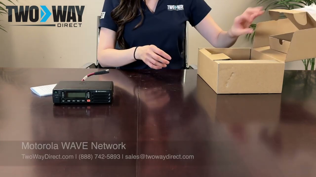 Unboxing the Motorola TLK150 LTE Mobile Two-Way Radio | HK2131A | WAVE Network | Two Way Direct