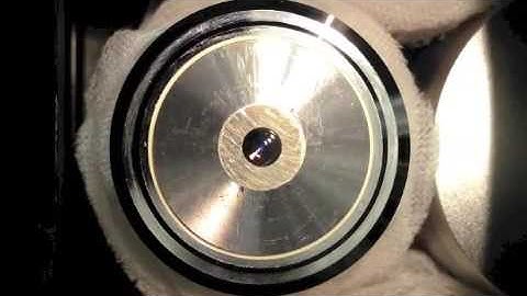 Video #3: Removing excess immersion oil from an objective lens