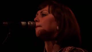 Camera Obscura - Let&#39;s Get Out Of This Country (Live The Music Hall Of Williamsburg, New York 2009)