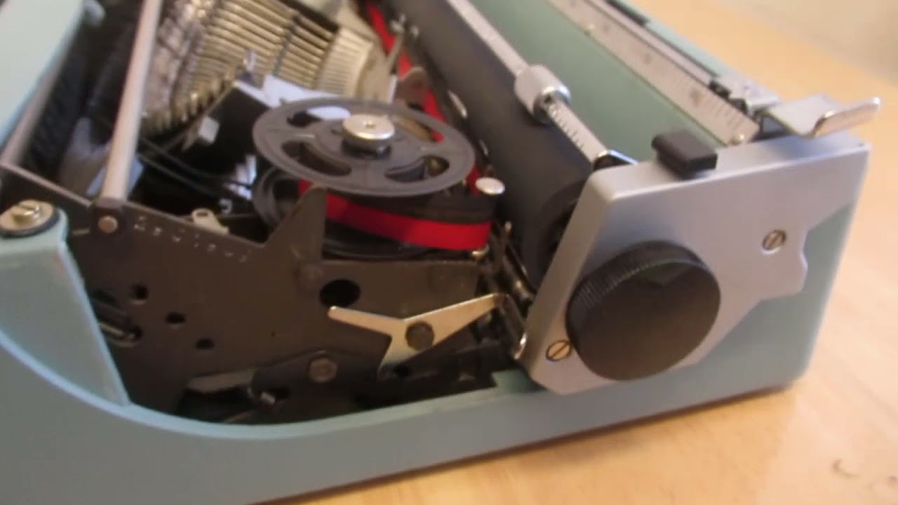 Olivetti Lettera 32 昭和レトロ タイプライター olivetti