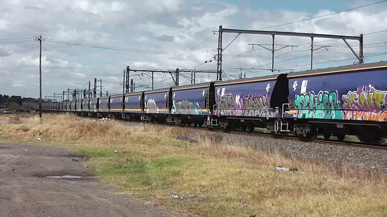 Freight Trains at Paisley and Altona Junction YouTube