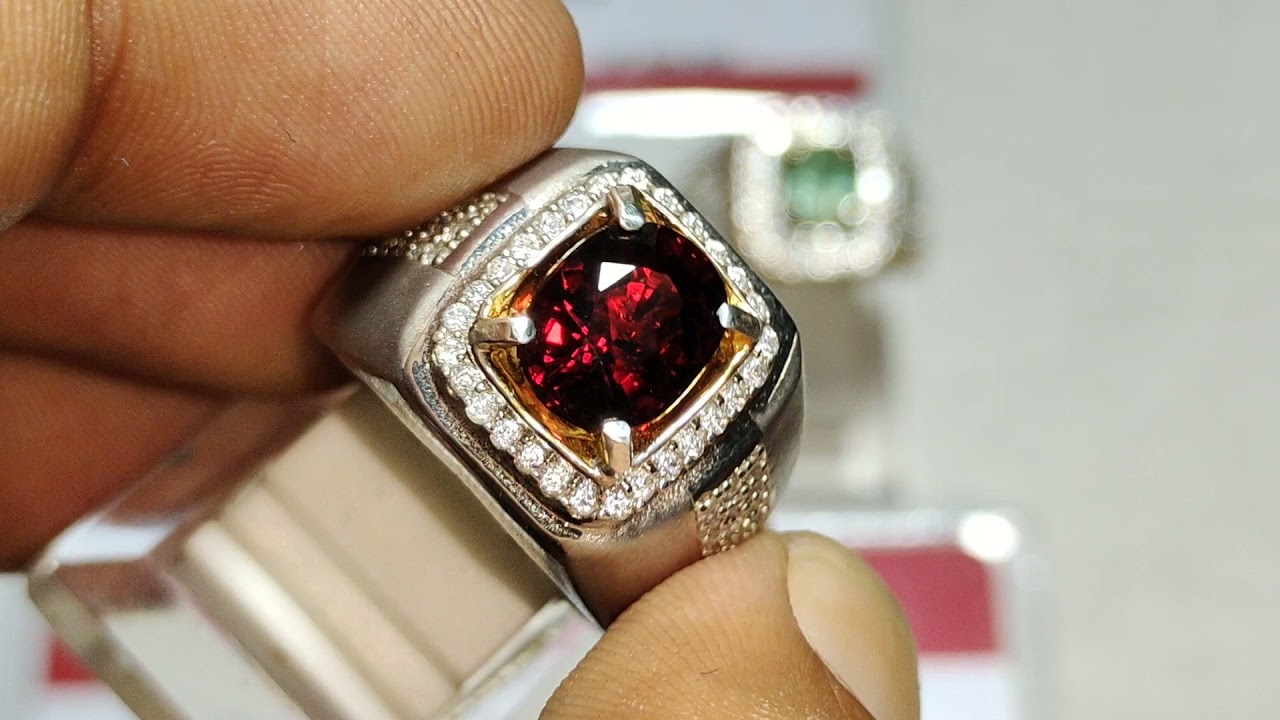 Rekomendasi Batu Terbaik Dikelasnya Pyrope Garnet Srilanka Serta Zamrud Zambia Ring Perak.
