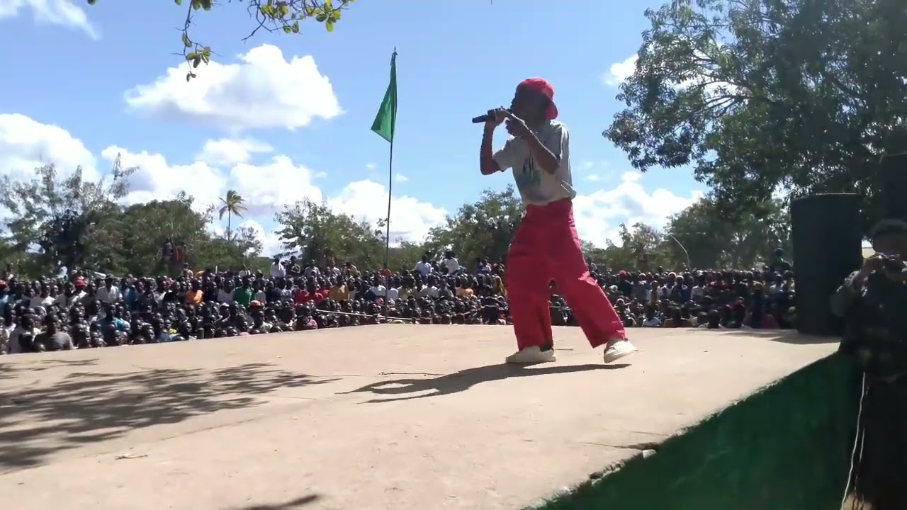 Bebito Massanga  meu show do dia da Vila de Namuno #Namuno tem dono