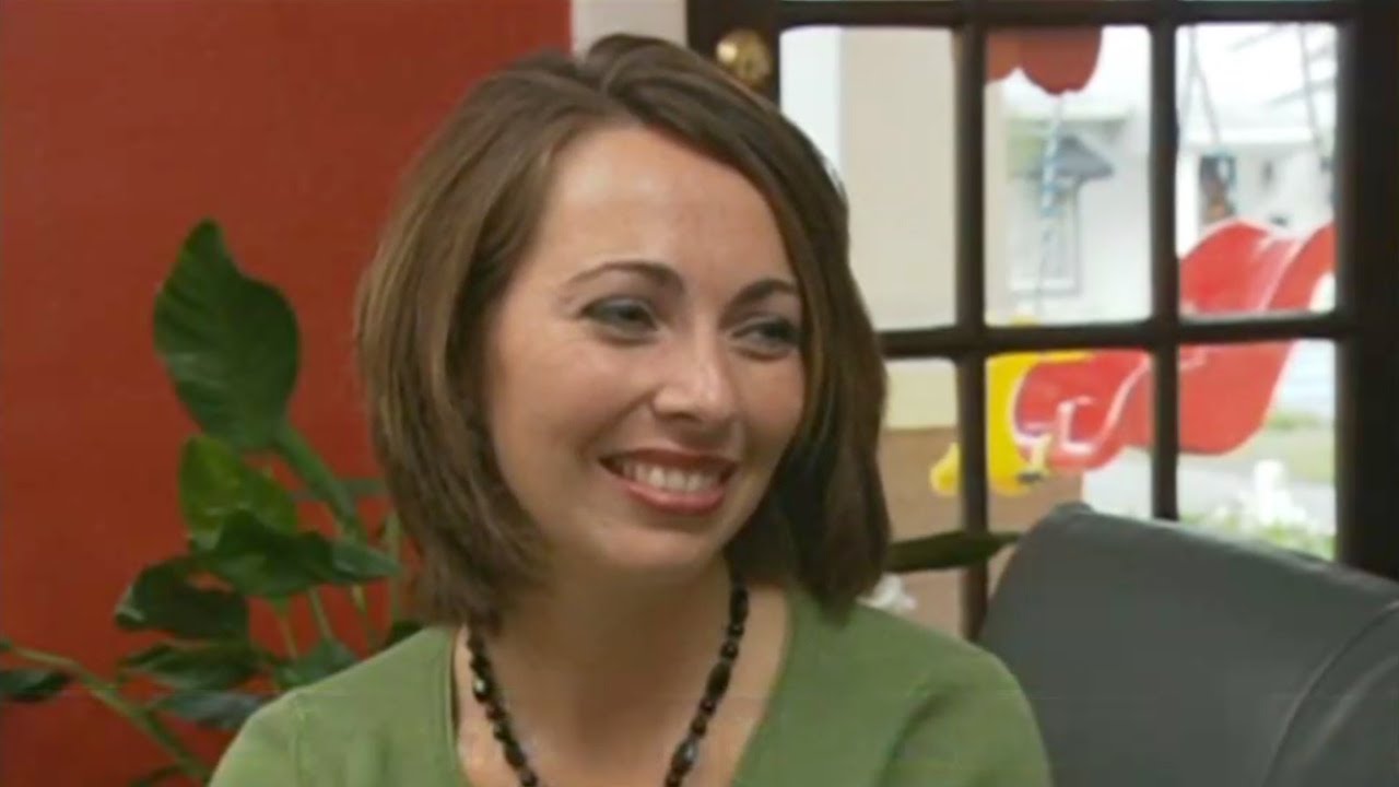 Unintentional ASMR - Danni Gallagher - Stay At Home Mom - WEDU Interview - Organizing Closet Advice