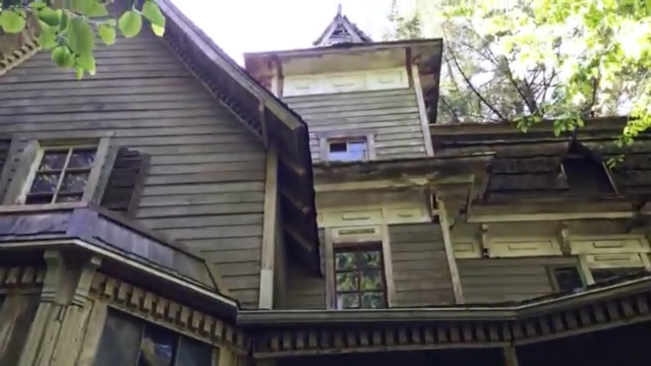 Enchanted Forest Theme Park HAUNTED HOUSE & Rides (Wacky & Weird