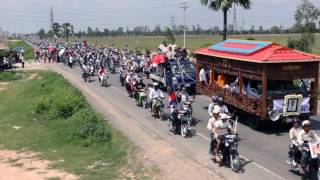 Video thumbnail of "ថ្ងៃលិចអូនស្រណោះ"