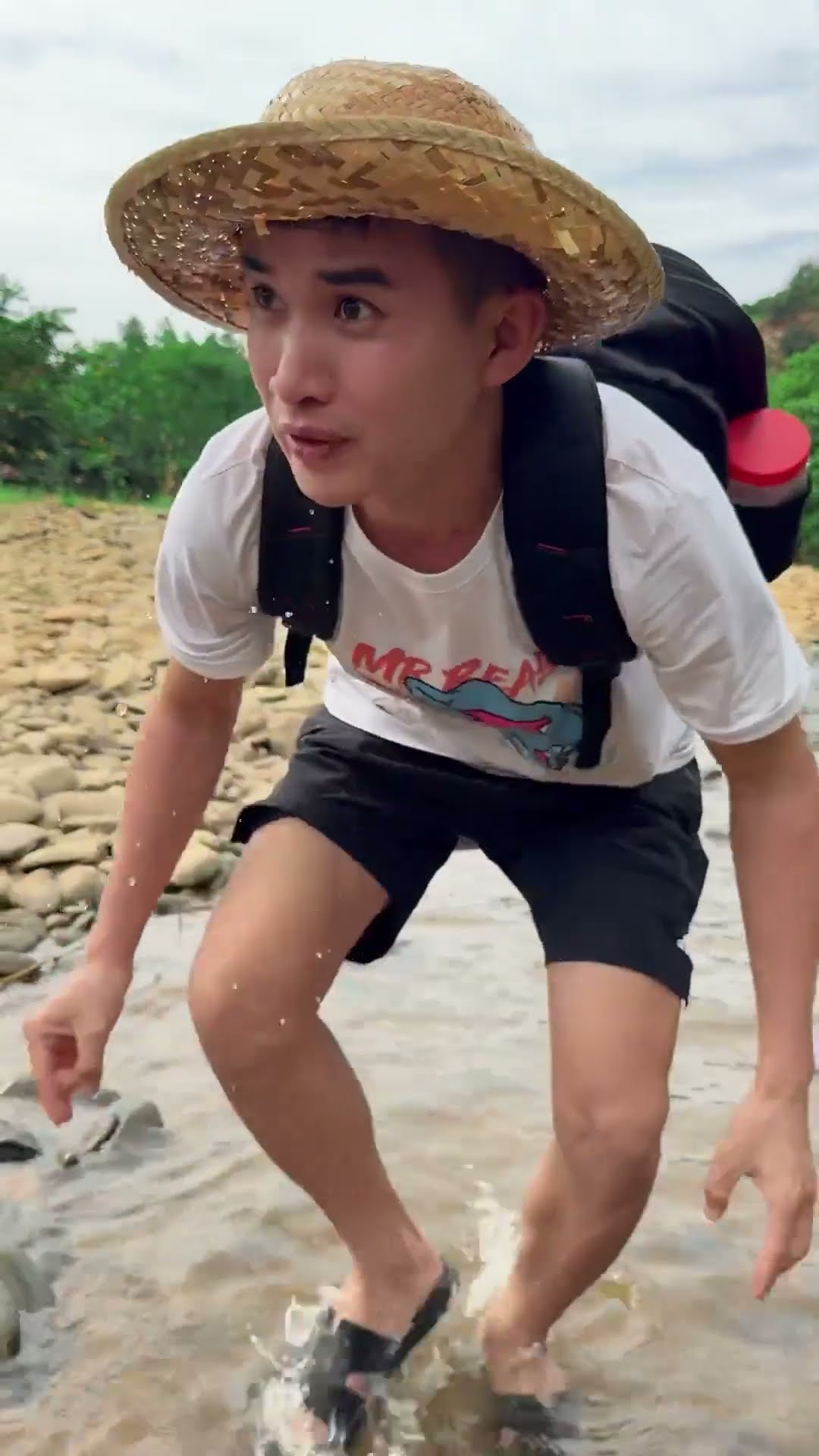 Su Hao comedy: polluted stream ?? #shorts