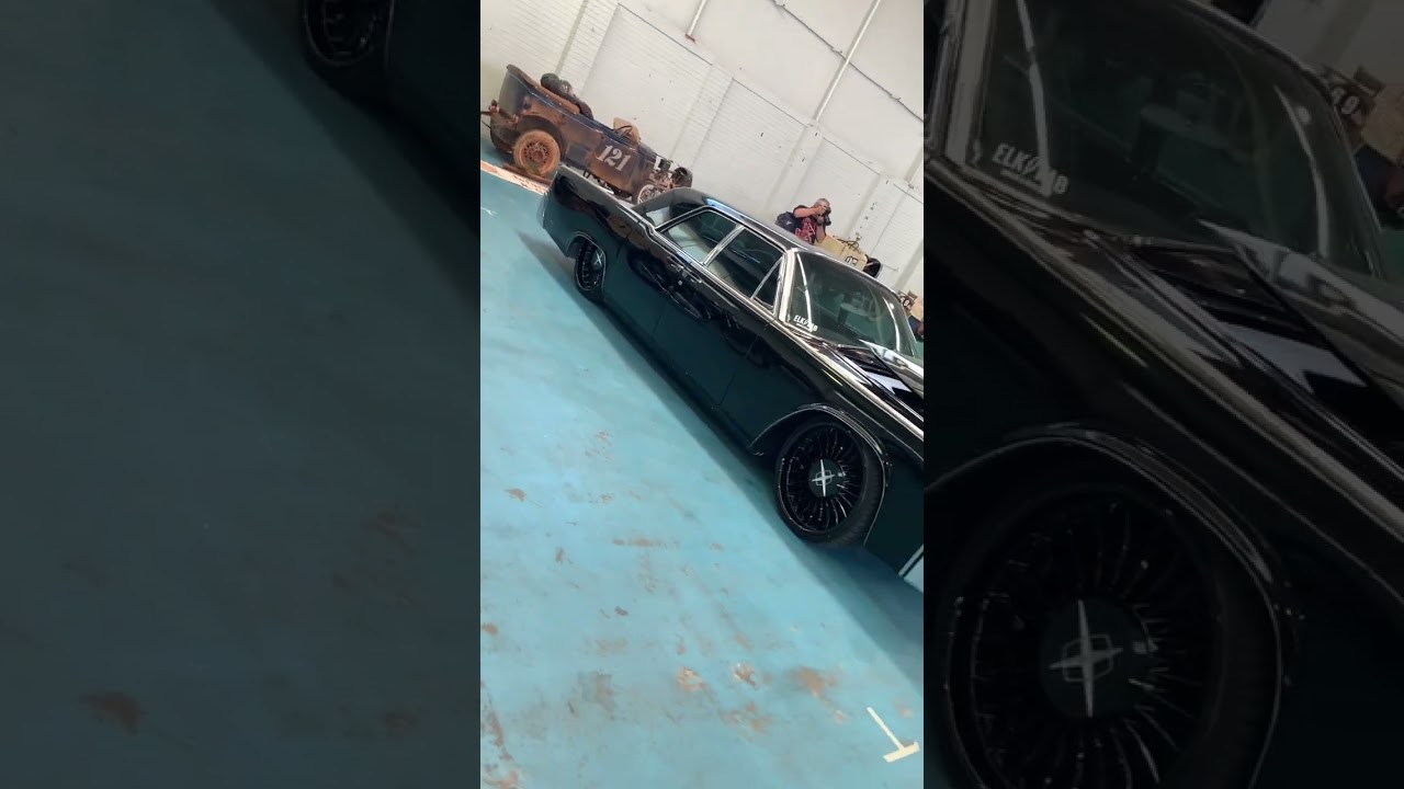 1961 LINCOLN CONTINENTAL 