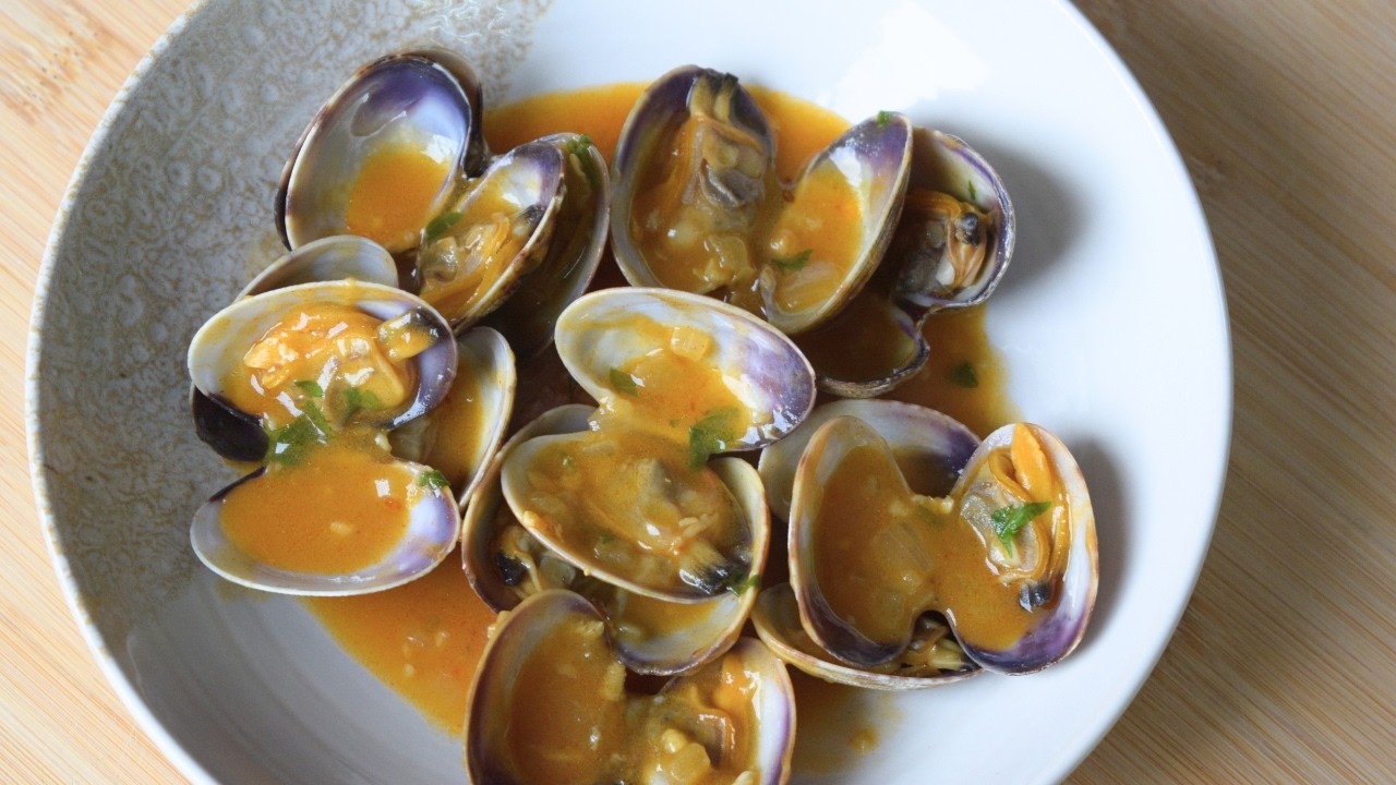 Receta de almejas a la marinera.