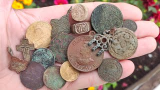 Поход в заброшенные церкви 💰 Удачный коп монет в старинном селе!