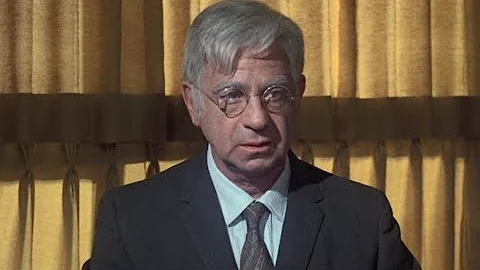 Kotch (1971) - Walter Matthau and the psychologist