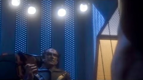 “How many lights to do you see?” | Star Trek: The Next Generation | Chain of Command | S6E10