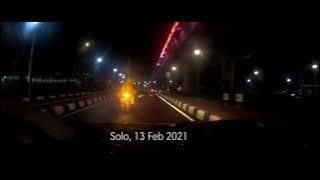 Flyover Purwosari di malam hari