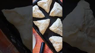 Татарские треугольники- супер еда!  Классический рецепт- очень  вкусно и сытно...