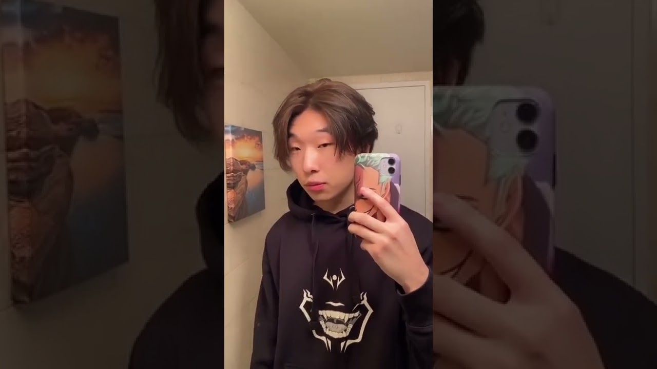 When she says she's a uwu girl 😳