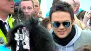 Gareth Gates meeting fans in Blackpool