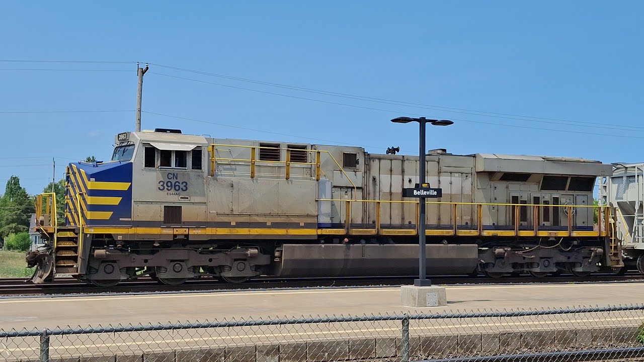 A Quick Crew Change and A CN Mixed Freight Train Gets Underway at Belleville - CN M305