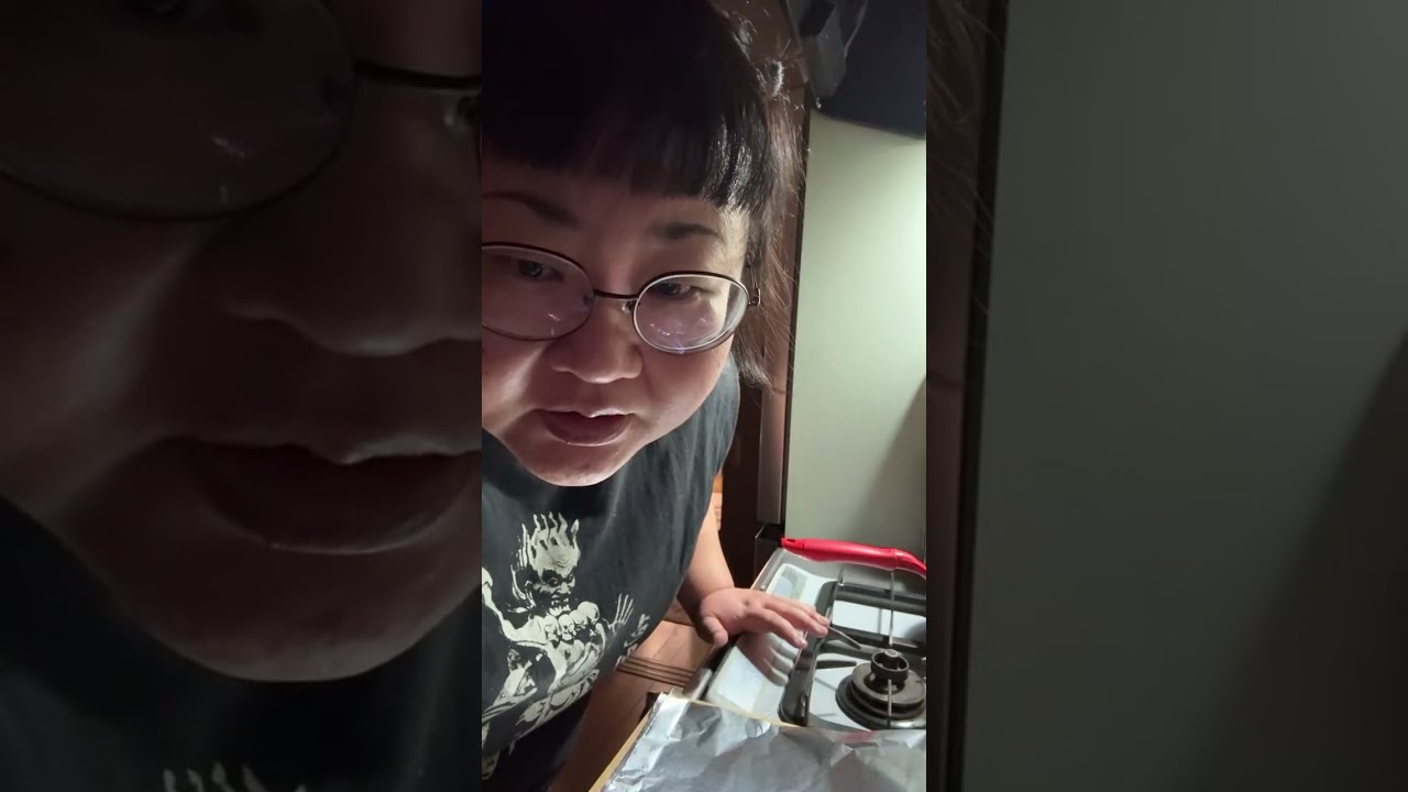 秋のホイル焼き　きのこ　鮭　料理　cooking 